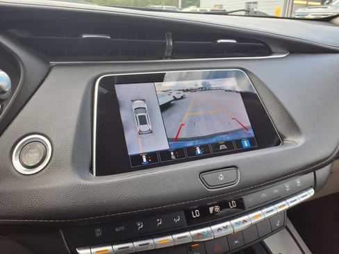 Used 2022 Cadillac XT4 Premium Luxury w/ Enhanced Visibility Package image 23