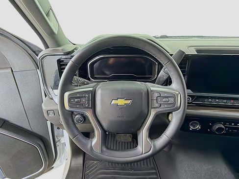 Used 2024 Chevrolet Silverado 1500 LT image 28