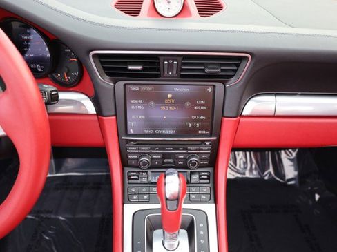 Used 2013 Porsche 911 Carrera S image 34