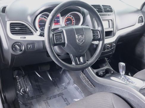 Used 2016 Dodge Journey SE FWD image 9