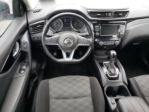 Used 2022 Nissan Rogue Sport SV AWD/4WD image 14