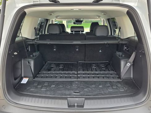 Used 2025 Hyundai Santa Fe SEL FWD image 12