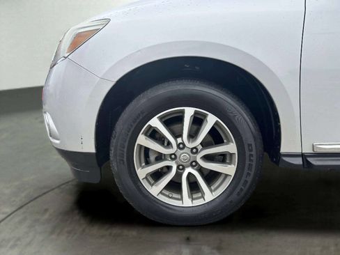 Used 2013 Nissan Pathfinder SL AWD/4WD image 39