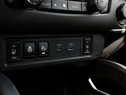 New 2025 Nissan Frontier SV w/ SV Convenience Package image 17