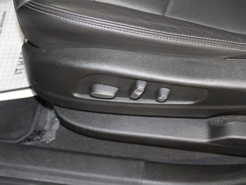 Used 2024 Cadillac XT6 Premium Luxury image 24