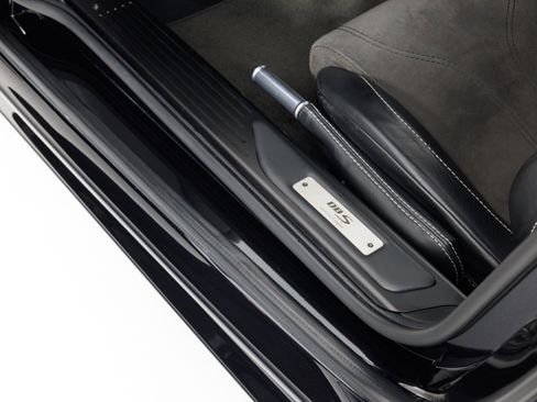 Used 2009 Aston Martin DBS Coupe RWD image 28