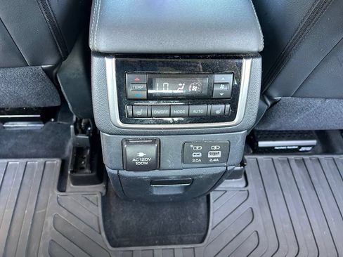 Used 2023 Subaru Ascent Touring AWD/4WD image 48