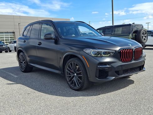 Used 2022 BMW X5 xDrive40i w/ M Sport Package AWD/4WD image 6