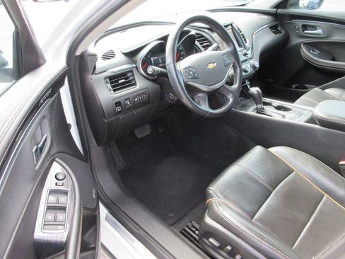 Used 2016 Chevrolet Impala LTZ w/ Enhanced Convenience Package image 10