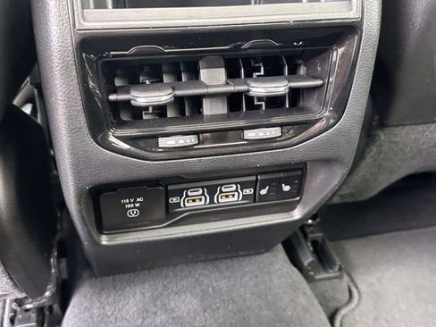 Used 2023 Jeep Grand Cherokee 4WD 4xe image 34