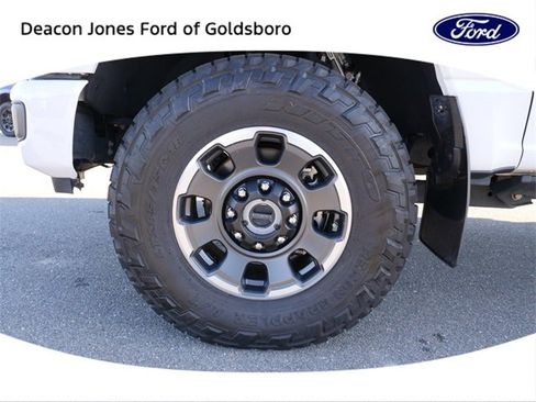 Used 2023 Ford F250 Lariat w/ Tremor Off-Road Package image 14