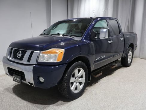 Used 2011 Nissan Titan SL w/ SL Technology Pkg image 6
