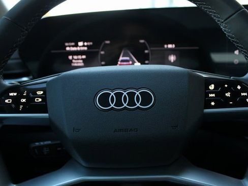 New 2025 Audi Q5 Premium Plus image 18