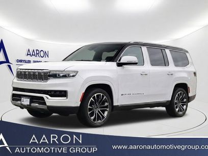 Used 2022 Jeep Grand Wagoneer Series III w/ Rear Seat Video Group 1