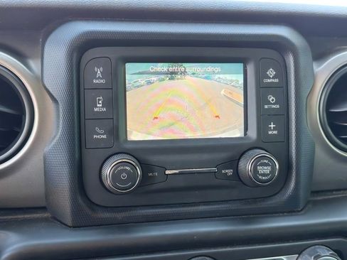 Used 2020 Jeep Wrangler Unlimited Sport S AWD/4WD image 25