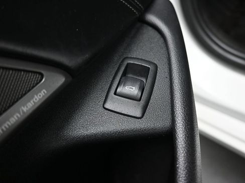 Used 2018 BMW 540i xDrive AWD/4WD image 12