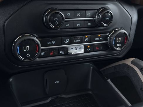Used 2024 Ford Bronco Outer Banks AWD/4WD image 20