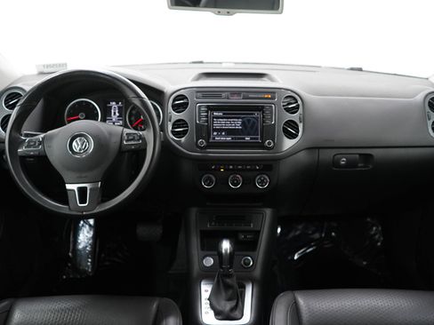 Used 2017 Volkswagen Tiguan S AWD/4WD image 13