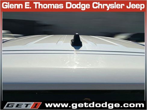 Certified 2024 Chrysler Pacifica Limited image 11