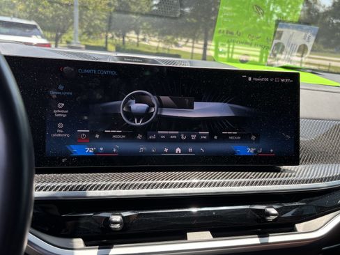 Used 2024 BMW X7 M60i w/ Executive Package AWD/4WD image 28