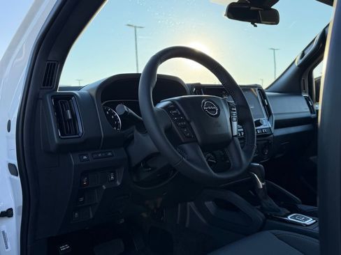 New 2026 Nissan Frontier SV image 10