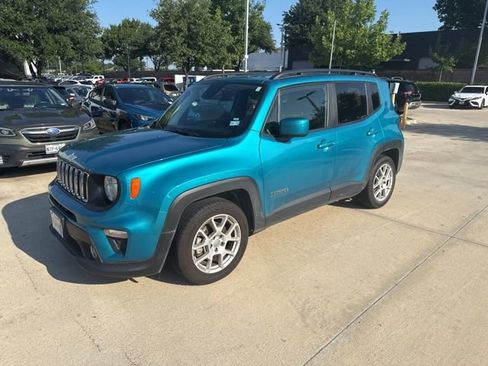 Used 2021 Jeep Renegade Latitude FWD image 4