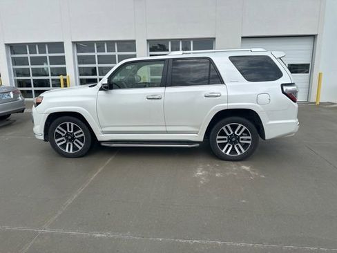 Used 2015 Toyota 4Runner Limited image 6