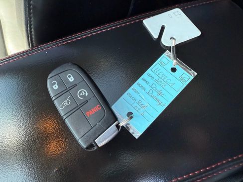 Used 2018 Dodge Durango GT w/ Technology Group image 2