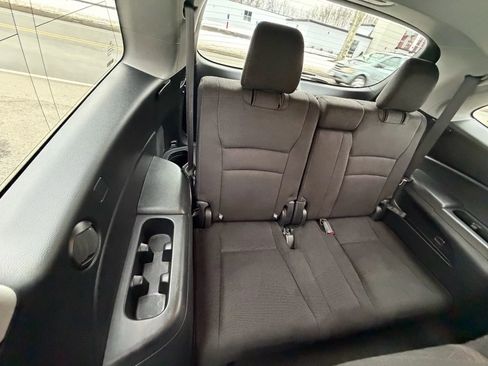 Used 2017 Honda Pilot EX image 17