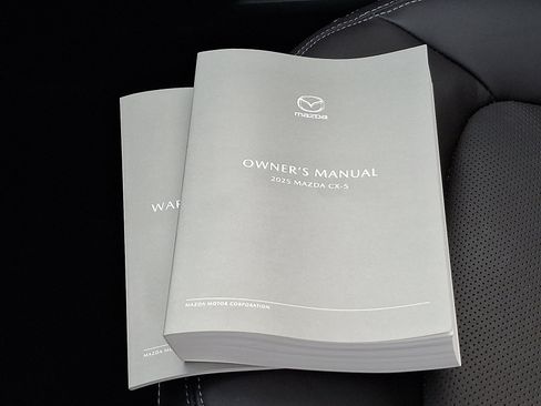 Used 2025 MAZDA CX-5 Signature image 29