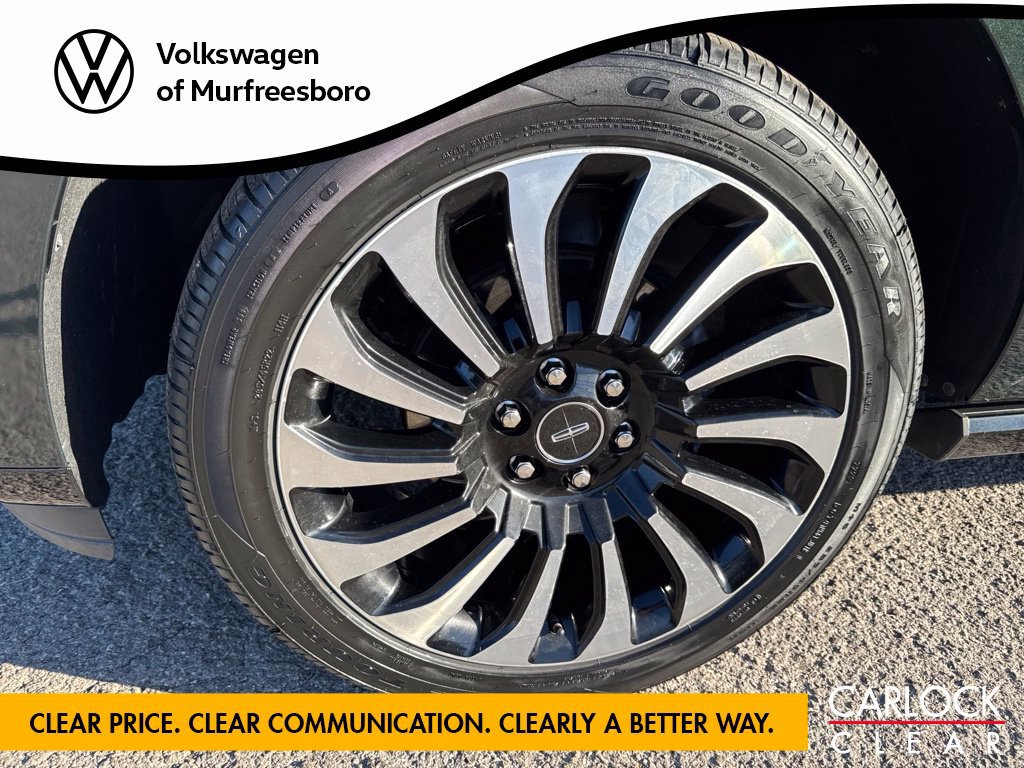 Used 2022 Lincoln Navigator Black Label AWD/4WD image 12