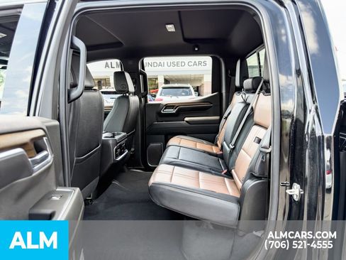 Used 2024 Chevrolet Silverado 1500 High Country AWD/4WD image 16