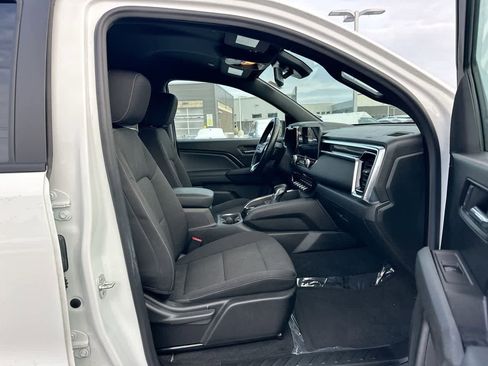 Used 2024 GMC Canyon Elevation w/ Convenience Package image 26