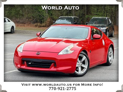 Used 2010 Nissan 370Z Touring image 1
