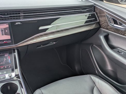 Used 2019 Audi Q8 Premium Plus AWD/4WD image 18