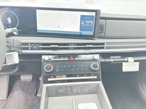 New 2025 Hyundai Santa Fe Limited image 19
