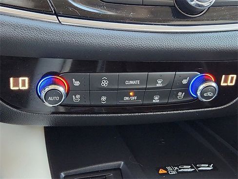 Certified 2024 Buick Enclave Avenir w/ Avenir Technology Package image 20