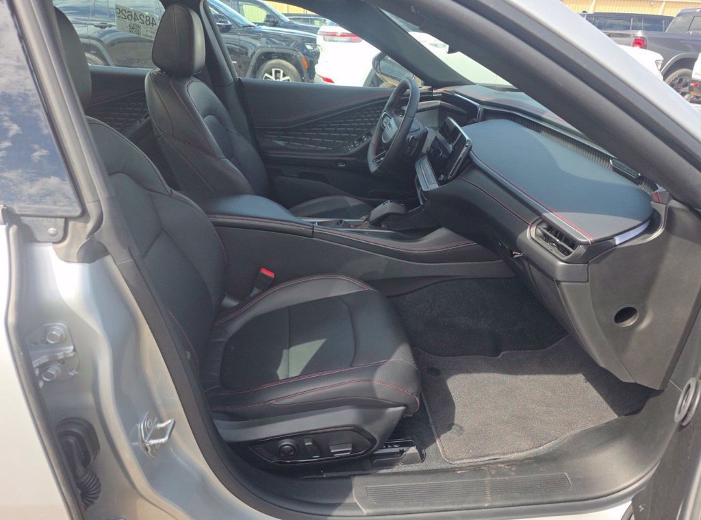 Used 2026 Dodge Charger R/T AWD/4WD image 9