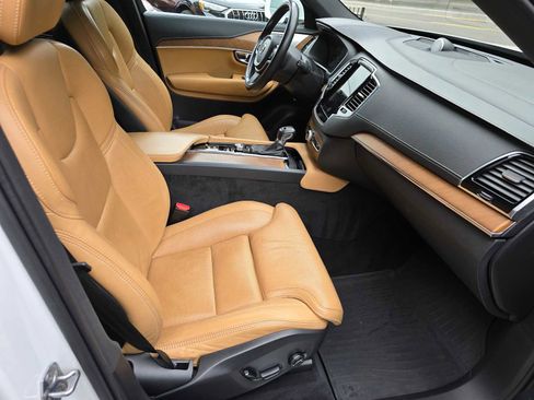 Used 2018 Volvo XC90 T6 Inscription w/ Convenience Package AWD/4WD image 11