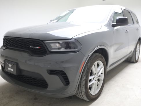 Used 2025 Dodge Durango GT AWD/4WD image 1
