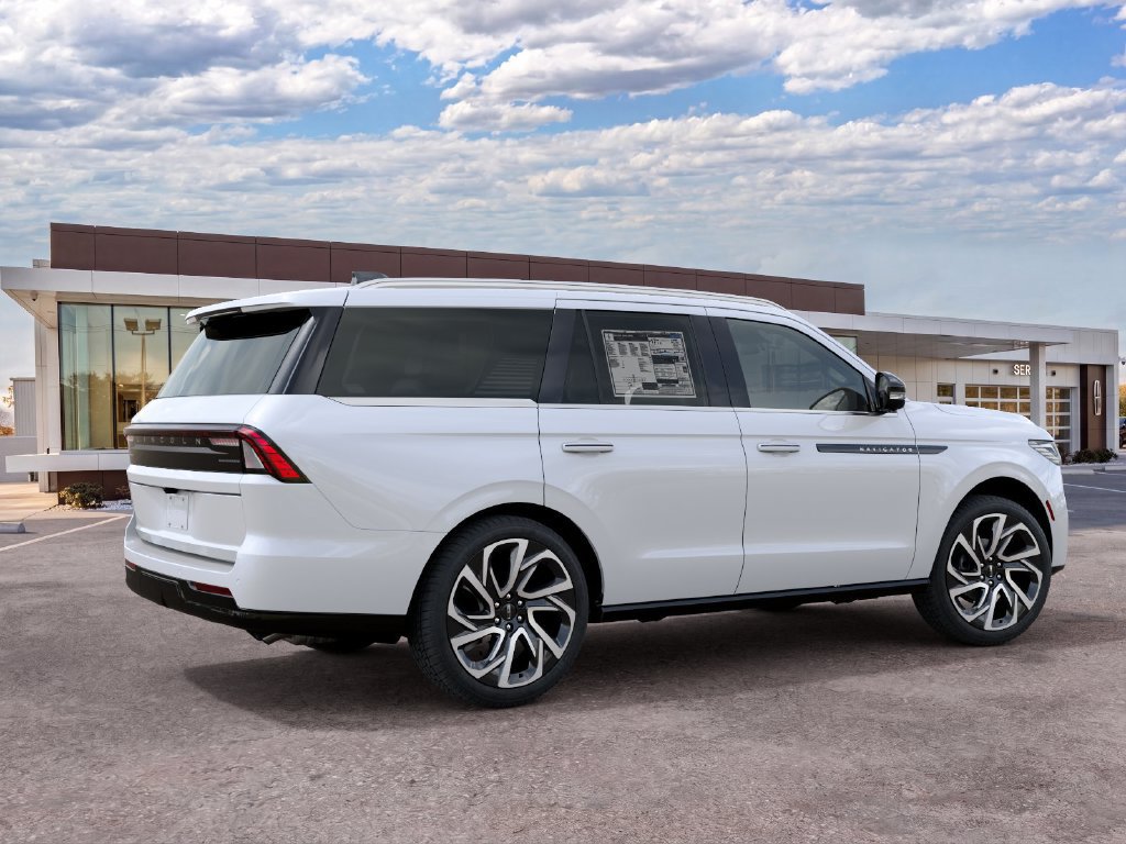 New 2027 Lincoln Navigator Black Label AWD/4WD image 6