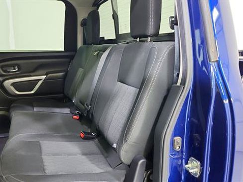Used 2017 Nissan Titan SV RWD image 22