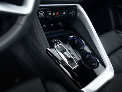 New 2025 Audi Q5 Prestige image 10