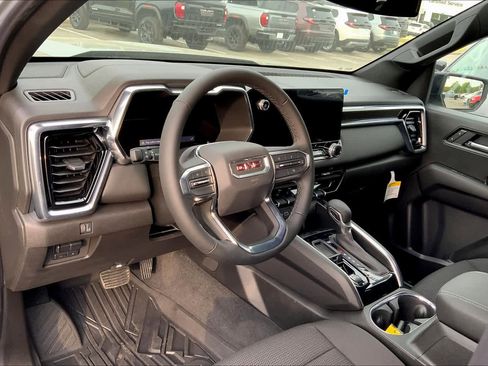 New 2025 GMC Canyon Elevation w/ Convenience Package image 8