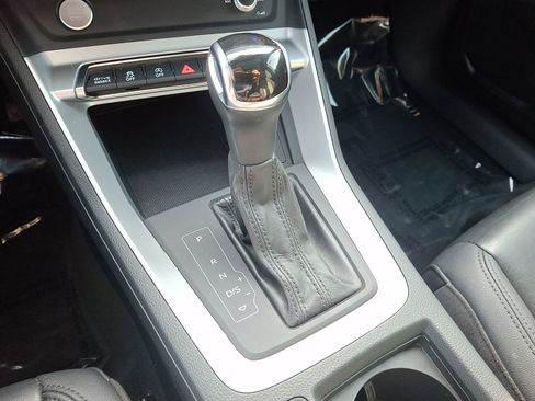 Used 2020 Audi Q3 2.0T Premium w/ Convenience Package image 12