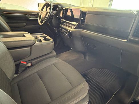 Used 2025 Chevrolet Silverado 1500 LT image 22