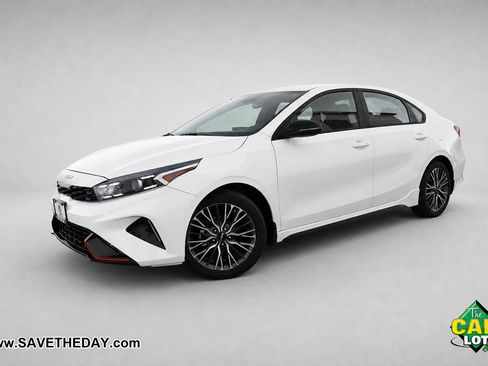 Used 2023 Kia Forte GT-Line FWD image 2