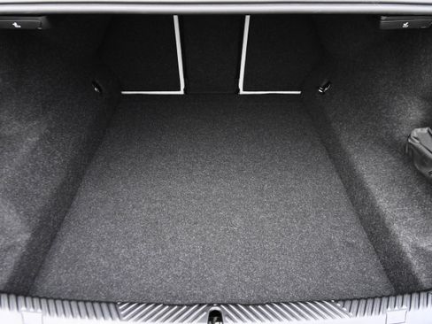 Used 2025 BMW M5 w/ Executive Package image 35