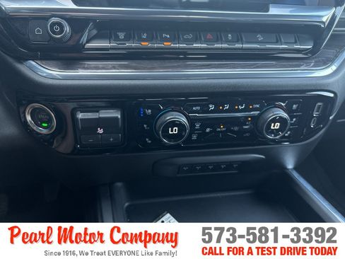 Used 2025 Chevrolet Silverado 2500 LTZ w/ LTZ Plus Package AWD/4WD image 18
