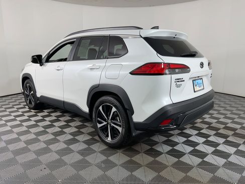 Used 2025 Toyota Corolla Cross AWD Hybrid image 2